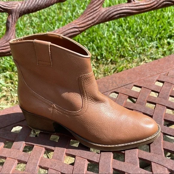 KENNETH Cole Reaction Hot Step Brown Leather Ankle Booties - Picture 1 of 11